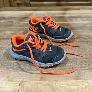 Toddler Boy’s NIKE Sneakers - size 11C